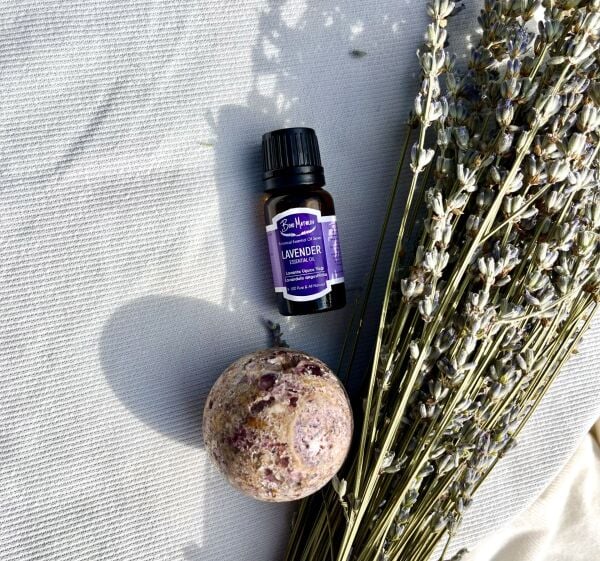 Lavanta uçucu Yağı