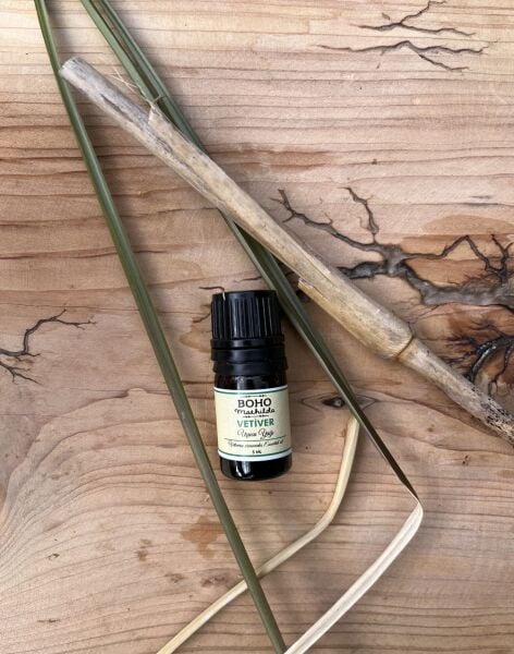 Vetiver Uçucu Yağı